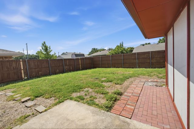 7306 Ridgeview Drive, Rowlett, TX 75089