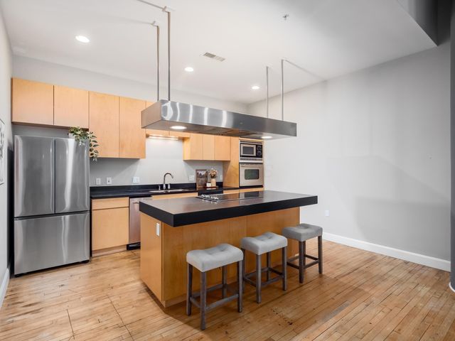 106 N High Street, 302, Columbus, OH 43215