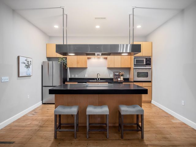 106 N High Street, 302, Columbus, OH 43215