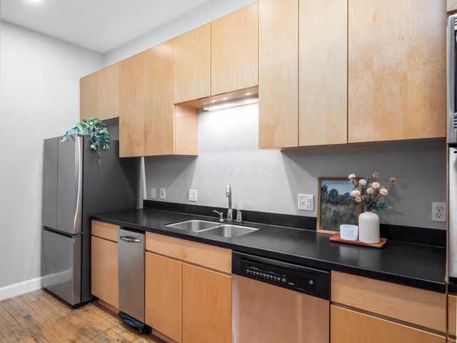 106 N High Street, 302, Columbus, OH 43215