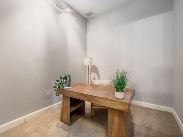 106 N High Street, 302, Columbus, OH 43215