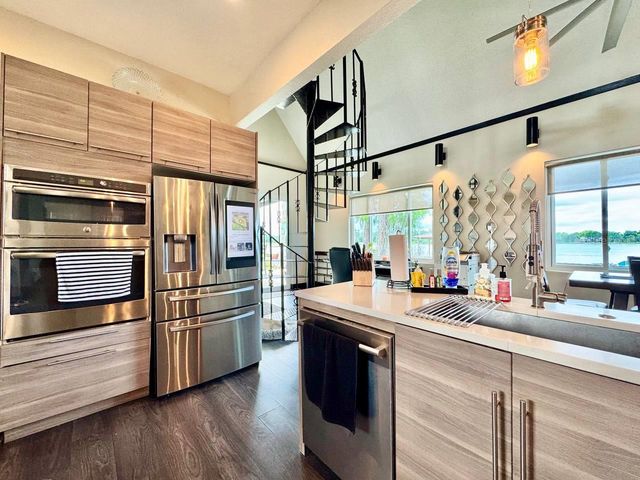 18200 CYPRESS COVE LANE, Lutz, FL 33549