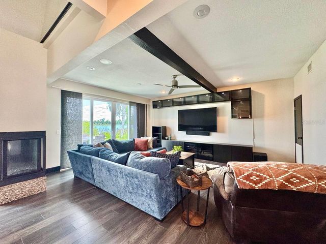 18200 CYPRESS COVE LANE, Lutz, FL 33549