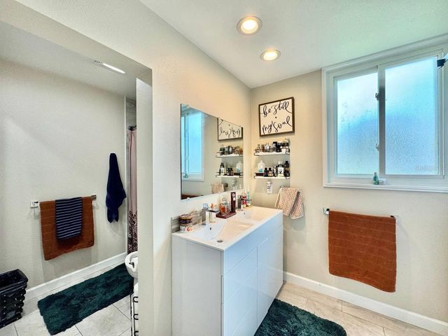 18200 CYPRESS COVE LANE, Lutz, FL 33549