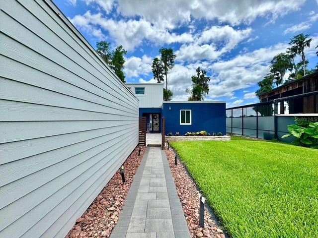 18200 CYPRESS COVE LANE, Lutz, FL 33549