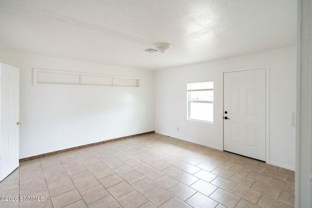 801 Chaparro Street, Las Cruces, NM 88001