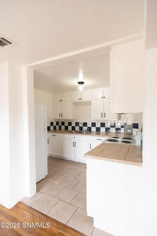 801 Chaparro Street, Las Cruces, NM 88001