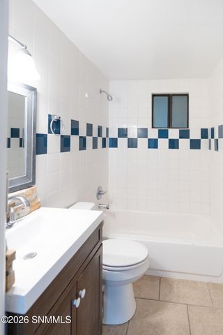801 Chaparro Street, Las Cruces, NM 88001