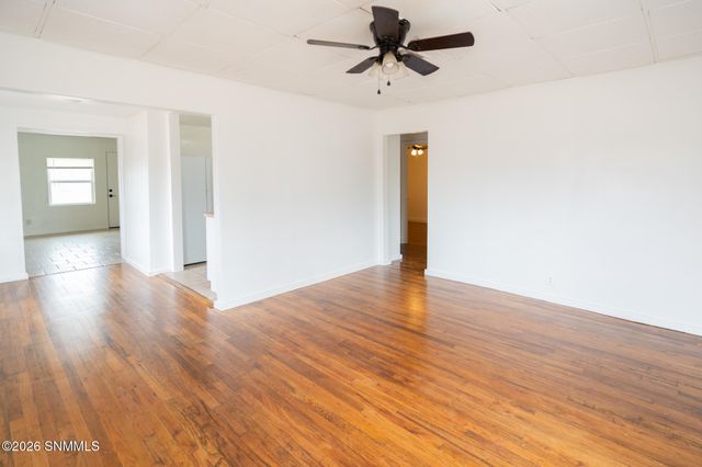 801 Chaparro Street, Las Cruces, NM 88001
