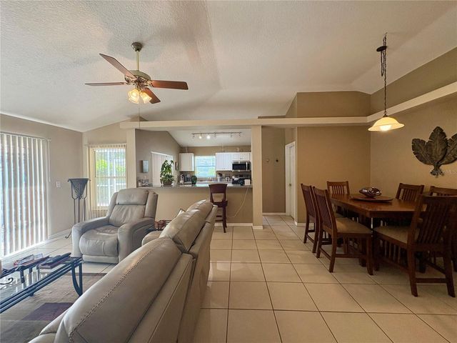 17744 ESPRIT DRIVE, Tampa, FL 33647