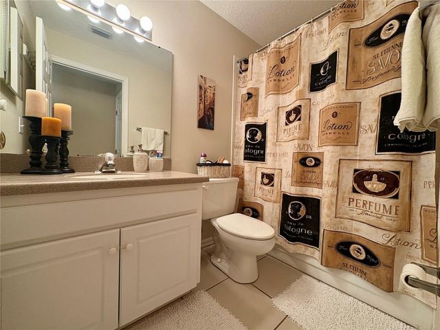 17744 ESPRIT DRIVE, Tampa, FL 33647