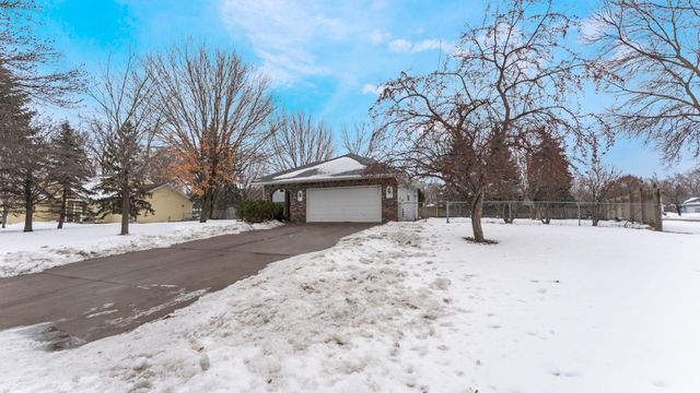 13207 Yukon Street NW, Coon Rapids, MN 55448