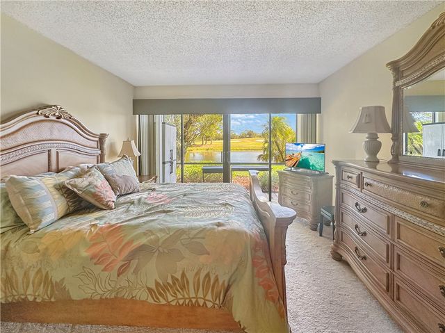 3300 Twin Lakes Terrace 103, Fort Pierce, FL 34951