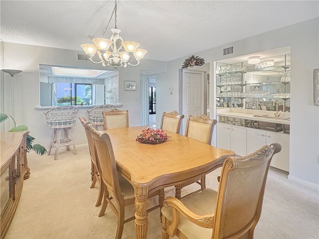 3300 Twin Lakes Terrace 103, Fort Pierce, FL 34951