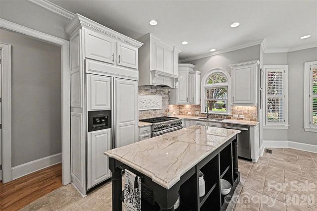 2216 Highland Forest Drive, Marvin, NC 28173
