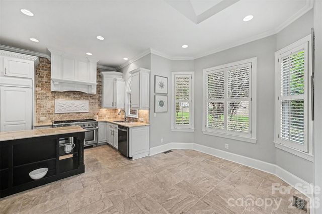 2216 Highland Forest Drive, Marvin, NC 28173
