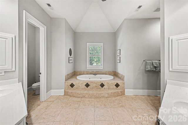 2216 Highland Forest Drive, Marvin, NC 28173