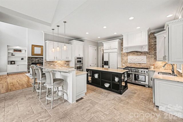 2216 Highland Forest Drive, Marvin, NC 28173