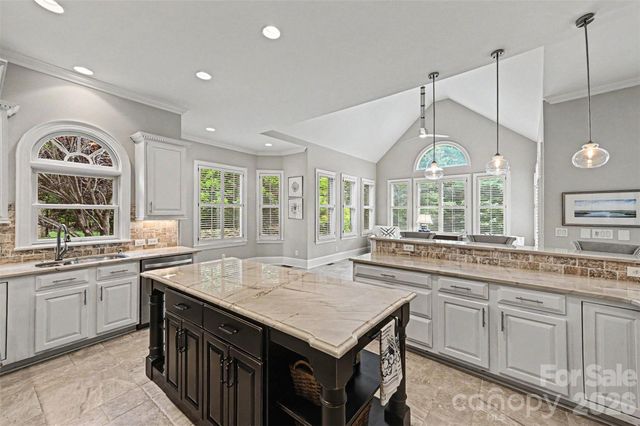 2216 Highland Forest Drive, Marvin, NC 28173