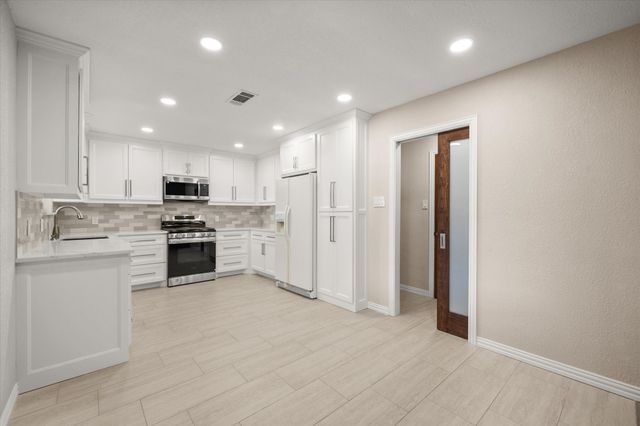 2008 Chalice Road, Arlington, TX 76014