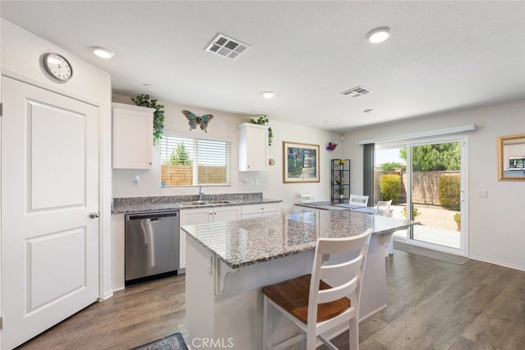 Image 15 of property listing at 1281 Justice Place, Hemet, CA 92543