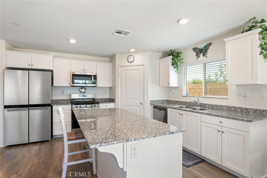 Image 16 of property listing at 1281 Justice Place, Hemet, CA 92543