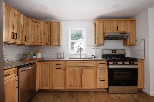 2045 Whitehead Road, Columbus, OH 43223