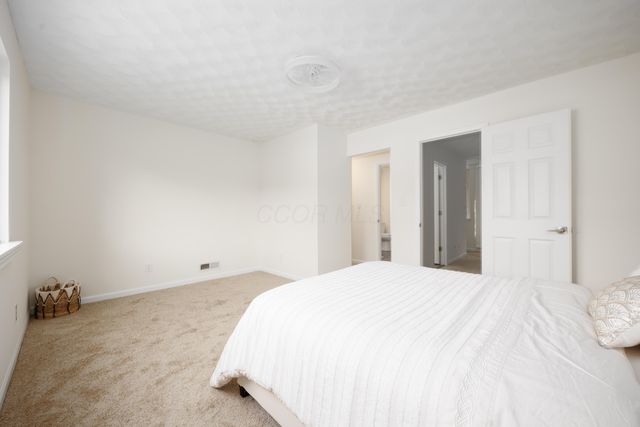 2045 Whitehead Road, Columbus, OH 43223