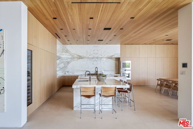 2436 Jupiter Drive, Los Angeles, CA 90046