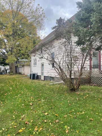 302 Bond Street, La Porte, IN 46350