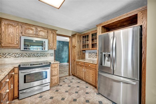 8750 Evergreen Drive, Mentor, OH 44060