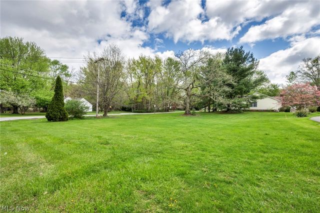 8750 Evergreen Drive, Mentor, OH 44060