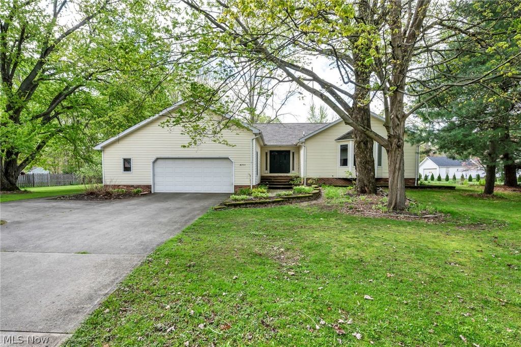 8750 Evergreen Drive, Mentor, OH 44060