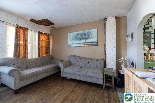 204 Clearfield Street, Freemansburg Boro, PA 18017