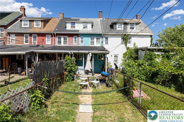 204 Clearfield Street, Freemansburg Boro, PA 18017