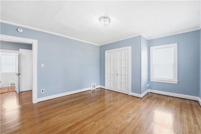 9502 Linwood Boulevard, Independence, MO 64052