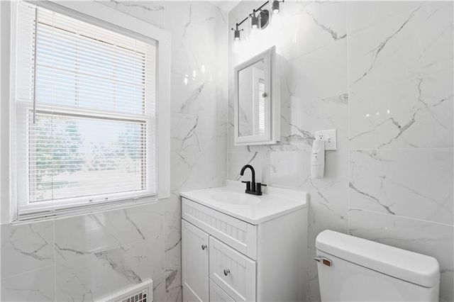 9502 Linwood Boulevard, Independence, MO 64052
