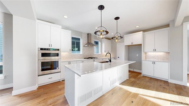 5608 Grandville Avenue, Longmont, CO 80503
