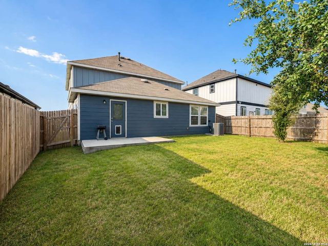 7807 COTTONWOOD RDG, Boerne, TX 78015