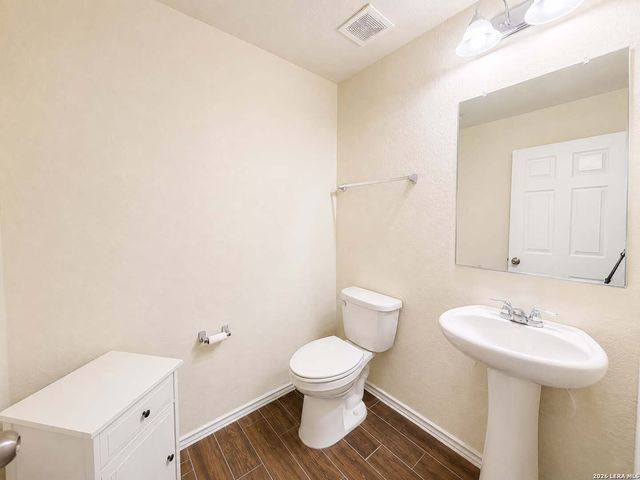 7807 COTTONWOOD RDG, Boerne, TX 78015