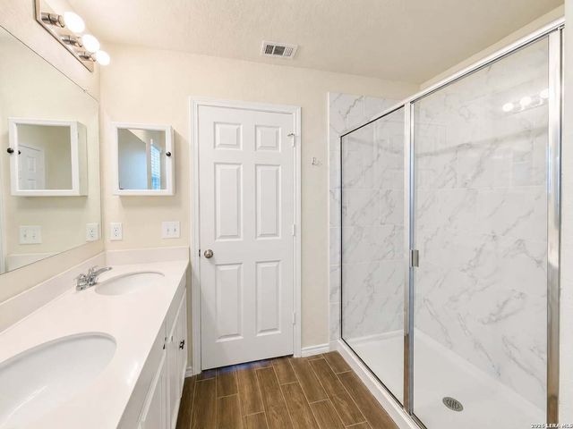7807 COTTONWOOD RDG, Boerne, TX 78015
