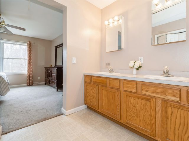 29 Dandelion Lane, Wallkill, NY 12589