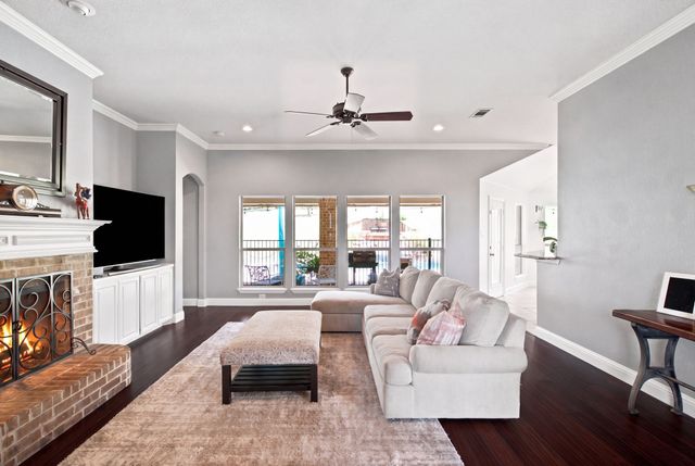 10224 Mustang Wells Drive, Fort Worth, TX 76126