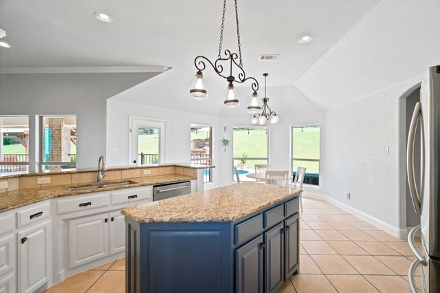 10224 Mustang Wells Drive, Fort Worth, TX 76126