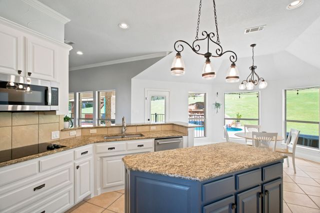 10224 Mustang Wells Drive, Fort Worth, TX 76126