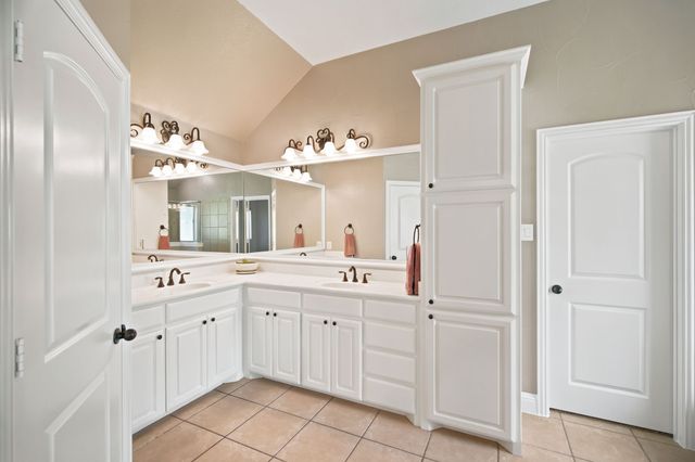 10224 Mustang Wells Drive, Fort Worth, TX 76126