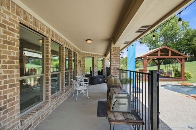 10224 Mustang Wells Drive, Fort Worth, TX 76126