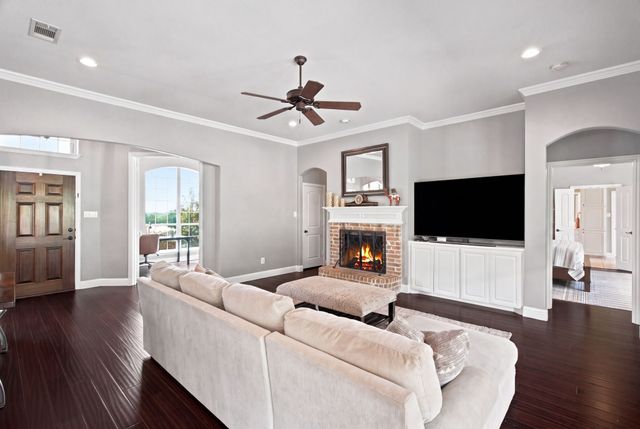10224 Mustang Wells Drive, Fort Worth, TX 76126