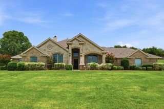 10224 Mustang Wells Drive, Fort Worth, TX 76126