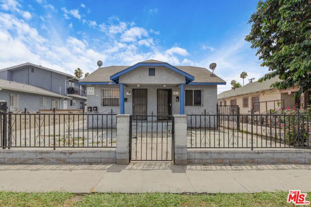150 W 76th Street, Los Angeles, CA 90003